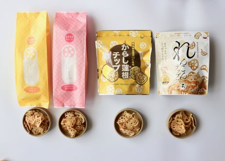 店内で揚げています！ケンミンショーで取り上げられた「三色蓮根」と、れんこんチップの組み合わせ