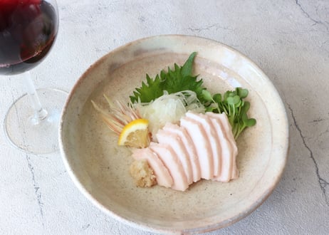 鉄分豊富・熊本名物！直送　馬刺し盛り合わせ300ｇセット