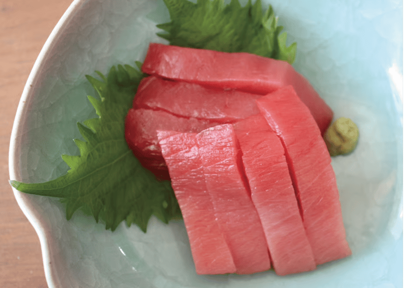 天草産！養殖本まぐろ・中トロ2本 + 赤身1本（900g）たっぷりサイズ