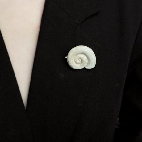 shell motif  broach