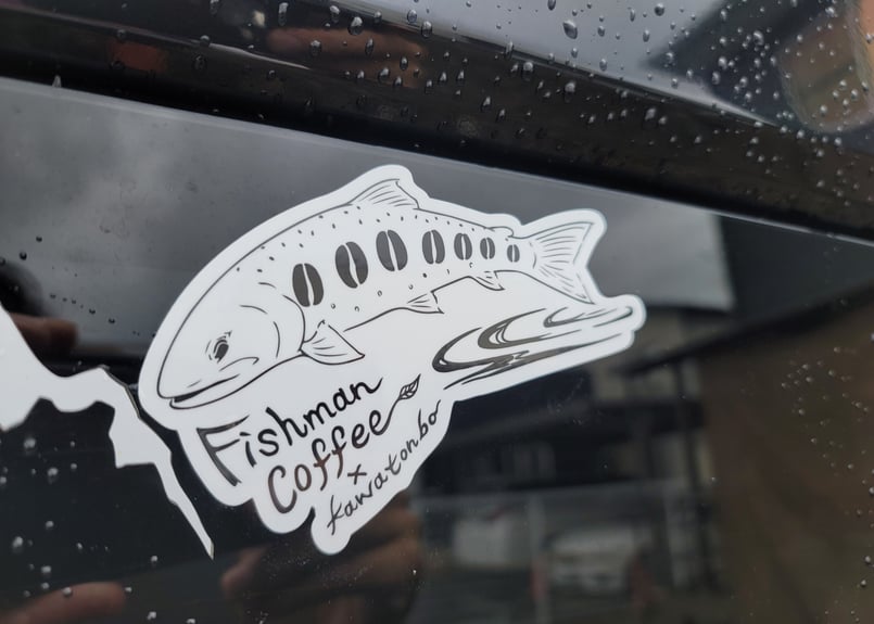 Fishman Coffee×kawatonbo コラボステッカー(ホワイト) | Fishm
