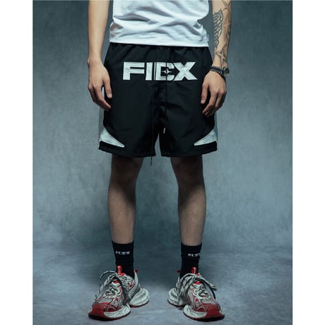 Star Logo Print Shorts / Black
