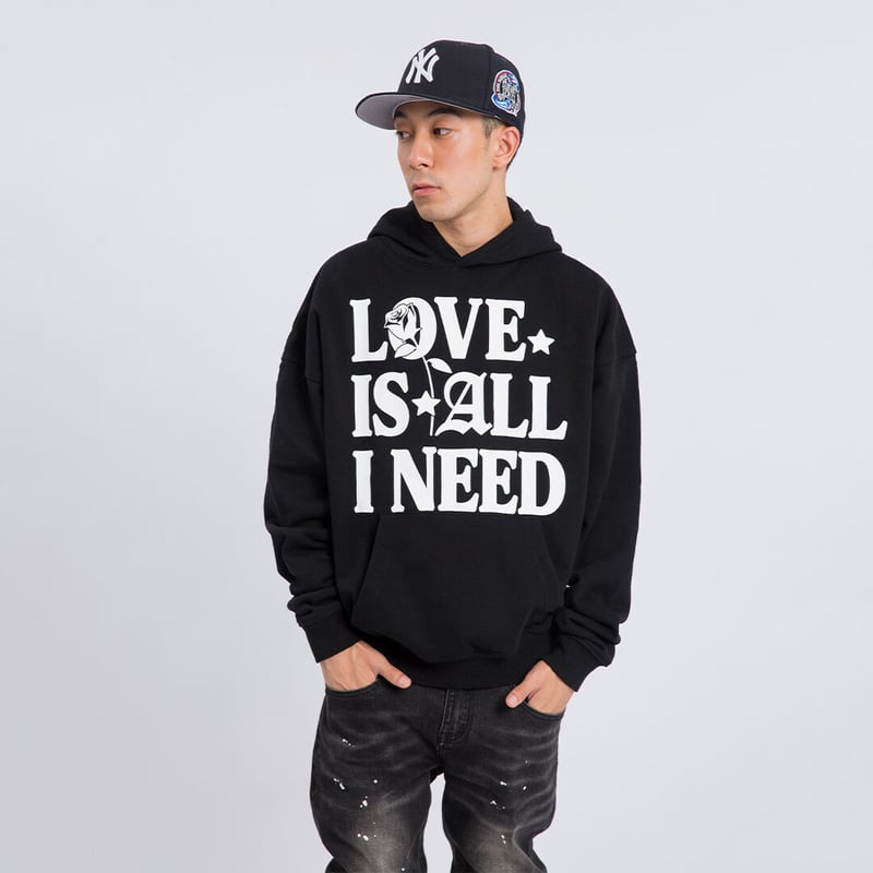 Love Is All I Need Hoodie / Black | FLEXHOOD
