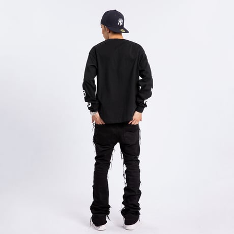 Gothic Letters Long Sleeves / Black