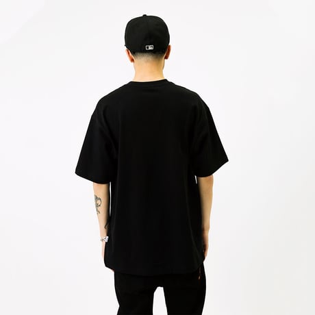 Basic Smiley Print Tee / Black