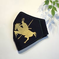 ウコン染め抗菌マスク　戦国武将／真田幸村・黒に金・糸緑