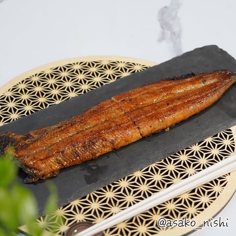 [送料込] <大阪産>美陵鰻紅白セット 腹開き (蒲焼き1尾・白焼き1尾　計2尾)【れいわ水産】