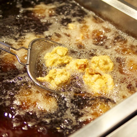 [送料込]  鶏もも肉の唐揚げ「空とぶからあげ」(3袋)【空とぶからあげ】