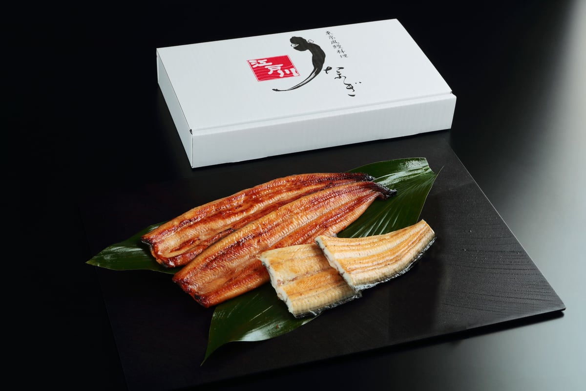 蒲焼2 白焼き6 スコーン2 送料込] 静岡県産うなぎ蒲焼き＆酒白焼詰め合わせ(蒲焼き2尾・酒白焼