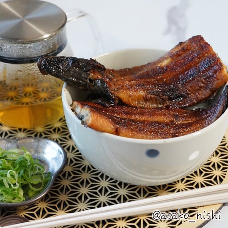 [送料込] <大阪産>美陵鰻紅白セット 腹開き (蒲焼き1尾・白焼き1尾　計2尾)【れいわ水産】