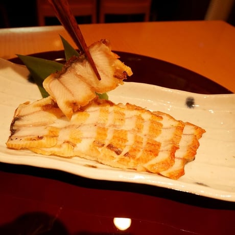 [送料込] 寝床特製うなぎの燻製(半身分)(2パック)【炭火焼 寝床】