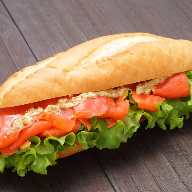 送料込]サーモンギフトB(スモークサーモン300g×1パック)【大市珍味