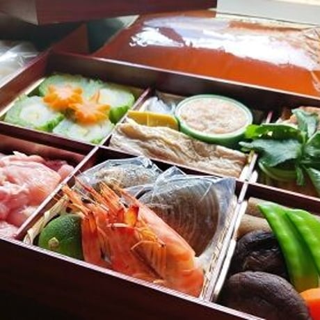 [送料込] 17種の具材の名物海鮮鍋「うどんちり」(2人前)【にし家】