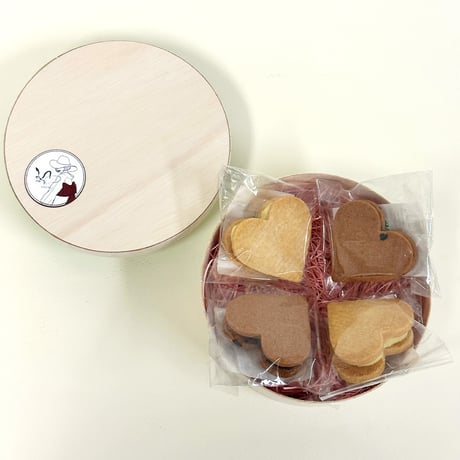 [送料込] 米粉のハート生チョコサンド アソートセット(ネロ 2個・ビアンコ 2個 計4個)【颯~SATSUKI~】