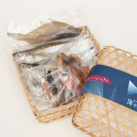 [送料込]特選！香住の海ギフト「人気の干物詰め合わせ(小)」(8～10枚)【香住北よし】