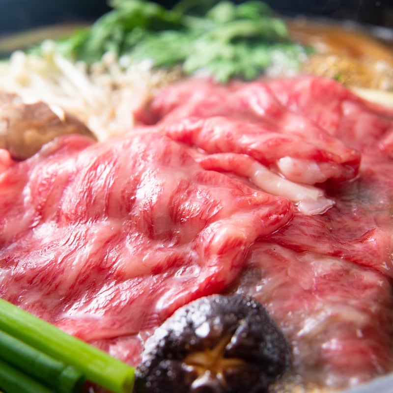 送料込]国産黒毛和牛すき焼き鍋(3人前)【湯木】 | コネクト大阪｜大阪