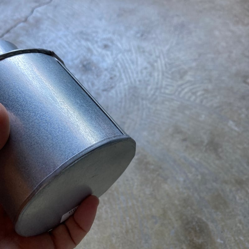 台湾トタンお茶缶小（写真右） | QQ実験所