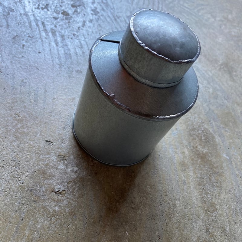 台湾トタンお茶缶小（写真右） | QQ実験所