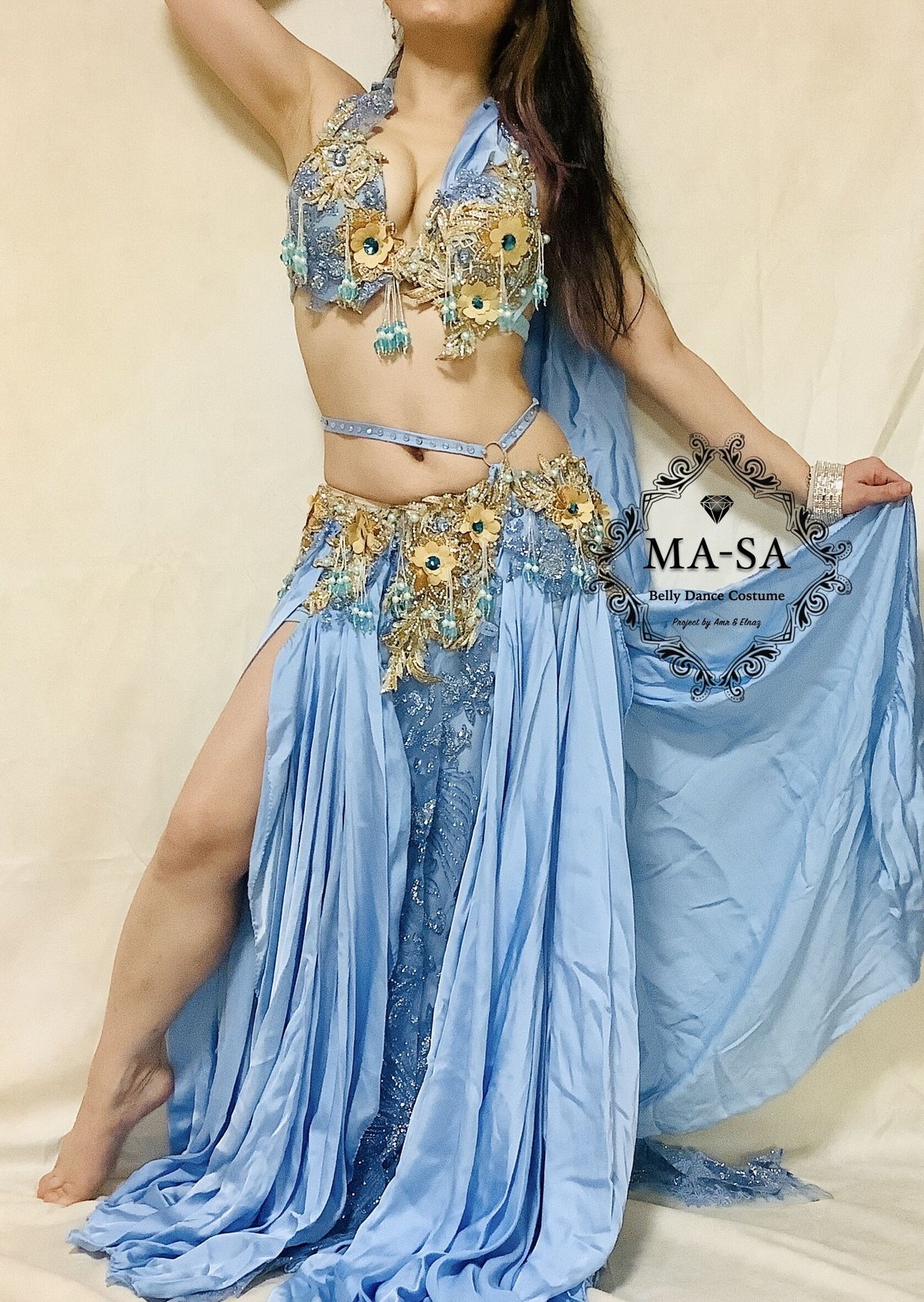 【美品】Amr ベリーダンス衣装　アイスブルー　水色 スカイドリーム（税・送料込み） Designed by Amr | ベリーダンス衣装