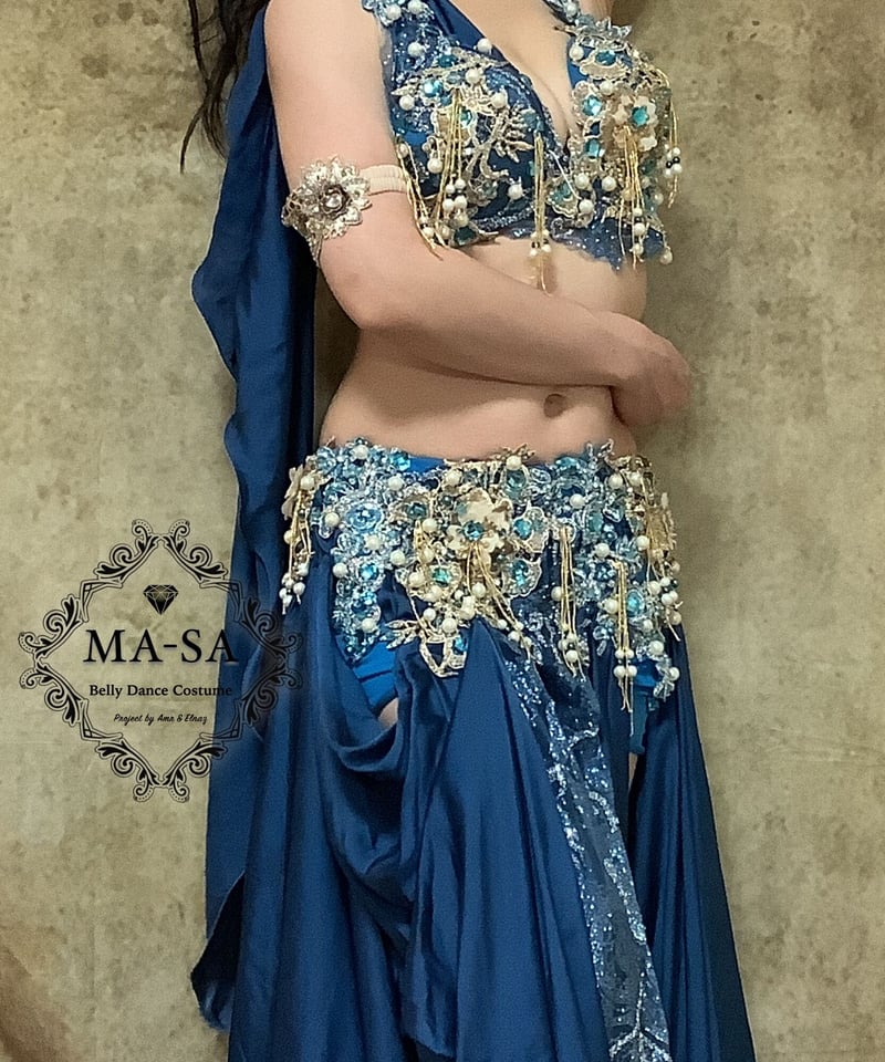 ベリーダンス　Amr オリエンタル　衣装 エジプト製 Amrデザイン オリエンタルブラ＆ベルト ゴールド