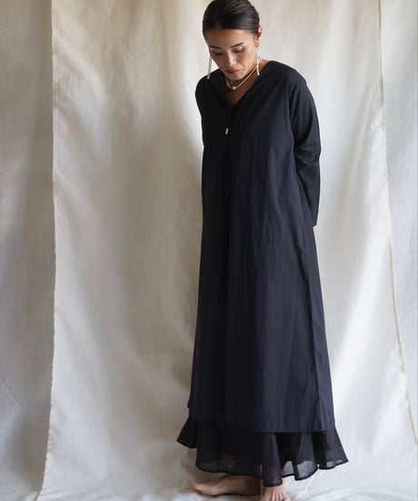 wing neck coat  SHIKKOKU