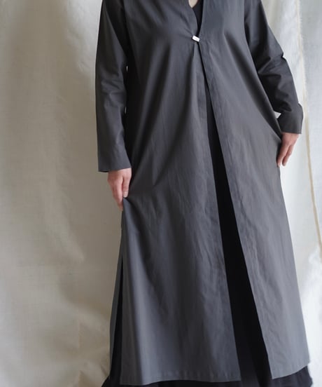 wing neck coat  SUMIKURO