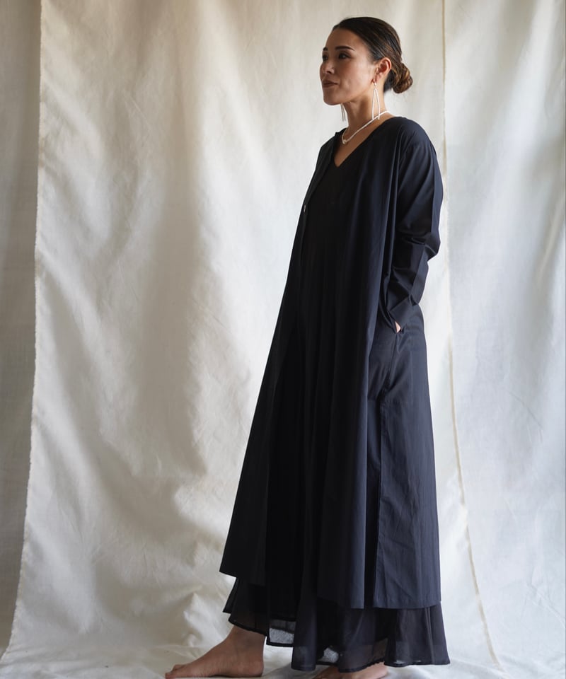 wing neck coat SHIKKOKU | Little Eagle