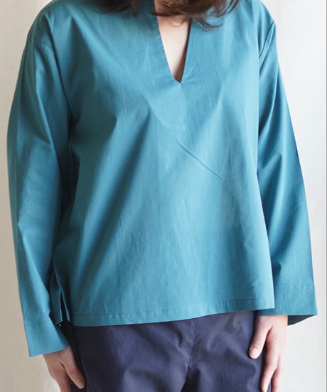 wing neck PO  SMOCKY TURQUOISE