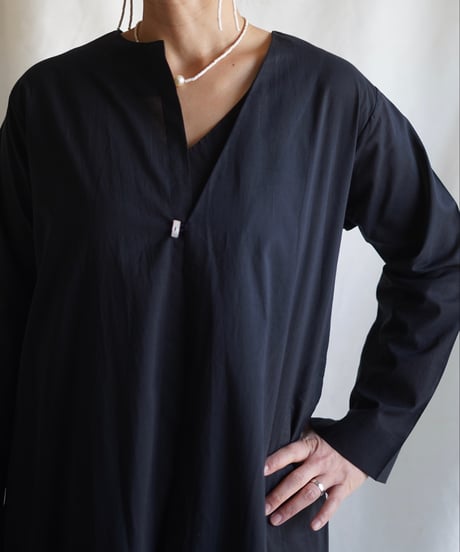 wing neck coat  SHIKKOKU