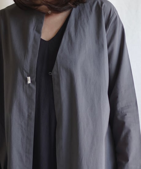 wing neck coat  SUMIKURO