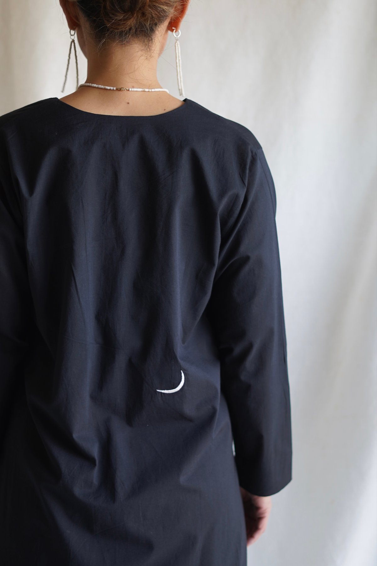 wing neck coat SHIKKOKU | Little Eagle