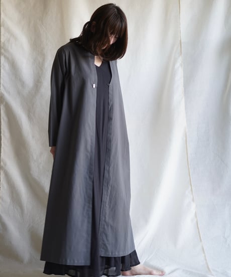 wing neck coat  SUMIKURO
