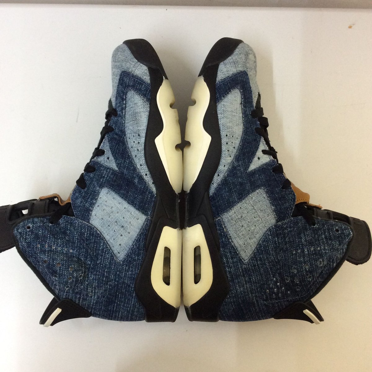 NIKE AIR JORDAN 6 GS 