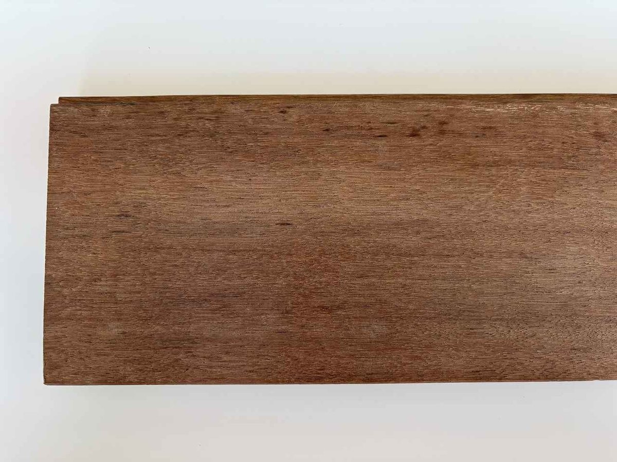 アピトンフローリング床材22x120x5500mm 10枚以上からの注文でお願いし アピトンフローリング床材22x120x5500mm 10枚以上からの注文でお願いし