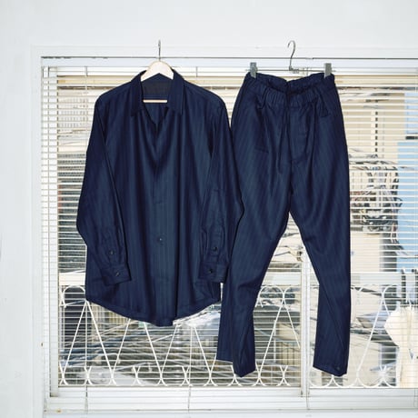 【un/unbient】Regular Collar Pullover【navy / size2】