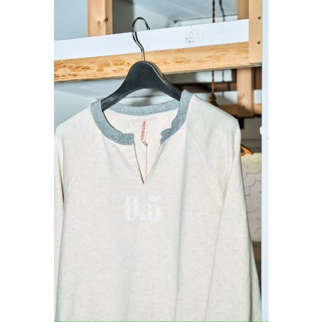 【MIDTHINGS】THE THIRD SWEATSHIRT (oatmeal)