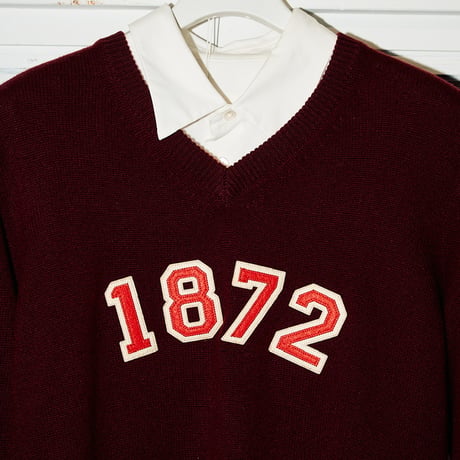 【Dechamps】Signature Cashmere v-neck with patch