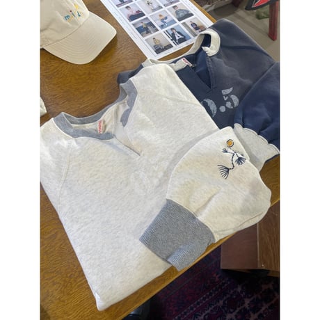 【MIDTHINGS】THE THIRD SWEATSHIRT (oatmeal)