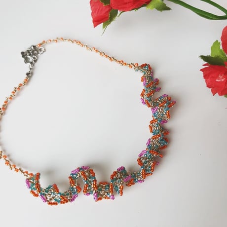 【CAD】フリルネックレス ビーズネックレス ビーズ ゴールド　パーティー フリルビーズネックレス / ビーズ / ゴールド・シルバーロング