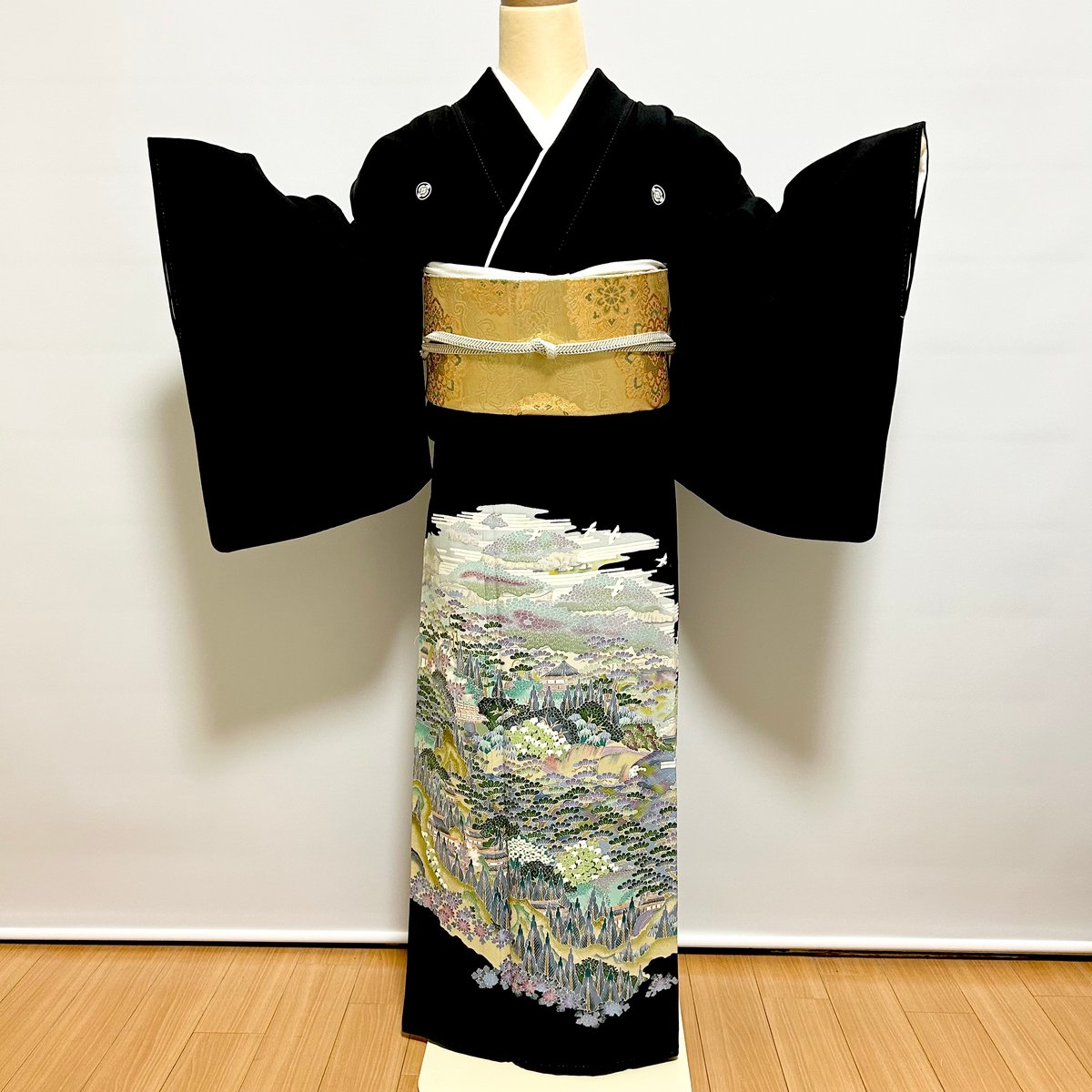 黒留袖】TB-20（楼閣山水文） | 髪結・レンタル着物 ヘアセットCOCO
