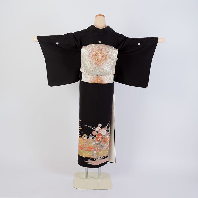 黒留袖】TB-6 変わり霞に花尽くし | 髪結・レンタル着物 ヘアセットCOCO