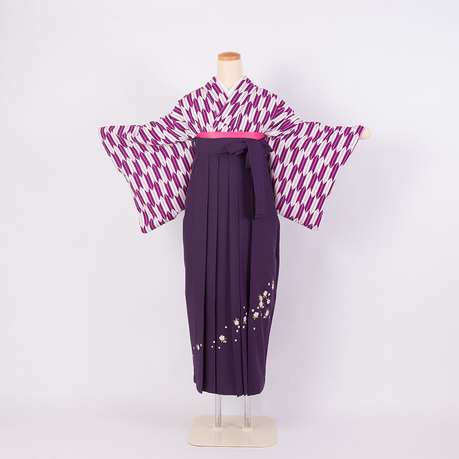 7歳用　紫の矢絣柄、袴、巾着、髪飾りセット 楽天市場】女の子 着物袴セット 卒園式袴 くすみカラー 刺繍袴 5