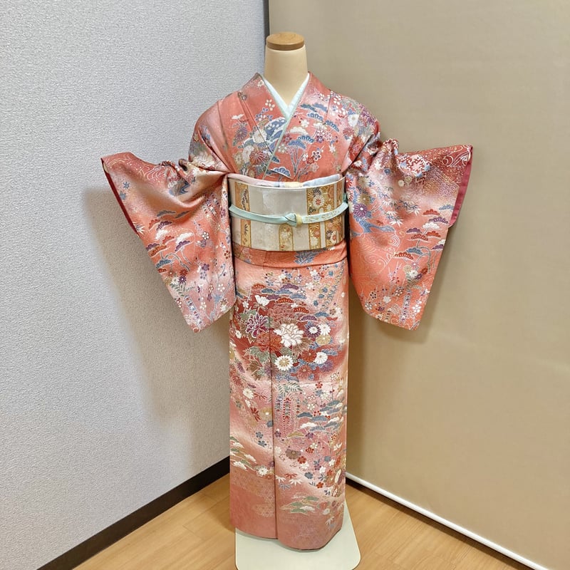 新品未使用品 しつけ糸付き 訪問着 サーモンピンク ♪着物 お値打ち品 サーモンピンクの着物しつけ付き