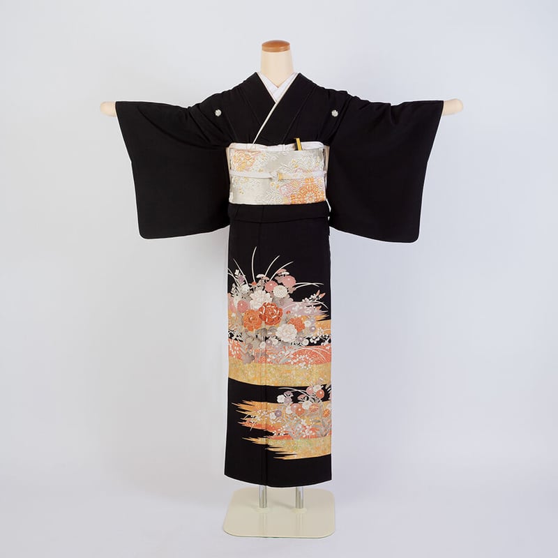 H286☆送料込み❣️ 黒留袖 着物 4枚 まとめ売り❣️ 黒留袖】TB-6 変わり霞に花尽くし | 髪結・レンタル着物 ヘアセットCOCO