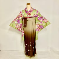 【二尺袖＋袴】 S-9　黄緑　花尽くし／ベージュ〜茶グラデーション　桜刺繍