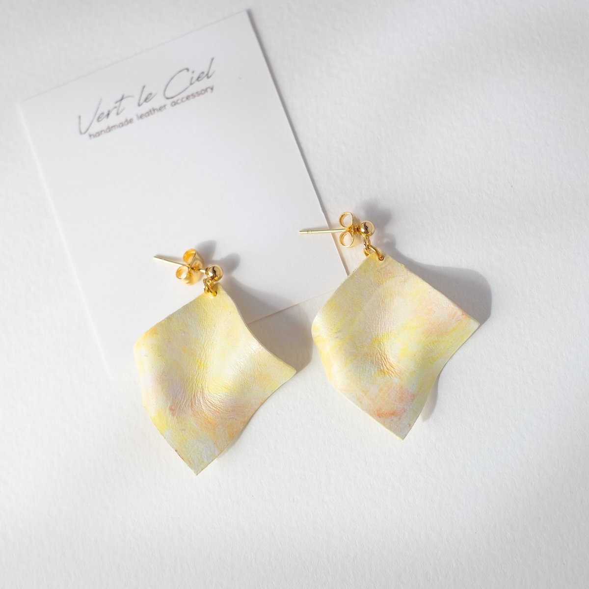 hirariピアス/イヤリング〈レモンイエロー〉 | cafételier brugge