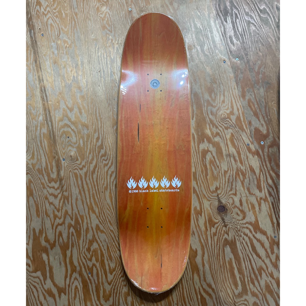 スケートボード Black label Jake Reuter 9.0 egg shape スケートボード Black label Jake Reuter 9.0 egg shape Jake Reuter