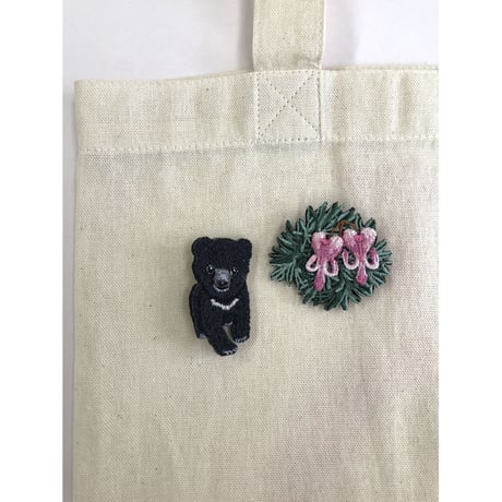 刺繍ピンブローチ（エーデルワイス）