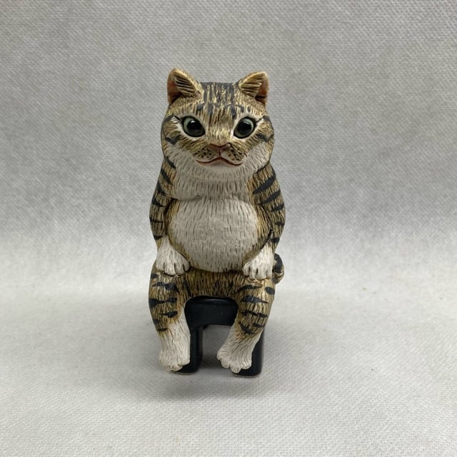 お座りネコ(キジトラ)置物 | kitamurakoubou's STORE