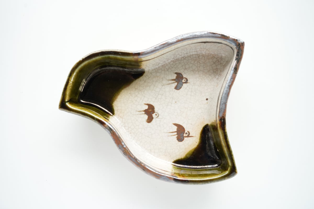 織部千鳥向附 | KASEN POTTERY